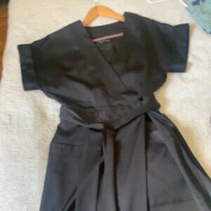Black wrap dress, short sleeves, Banana Republic size S